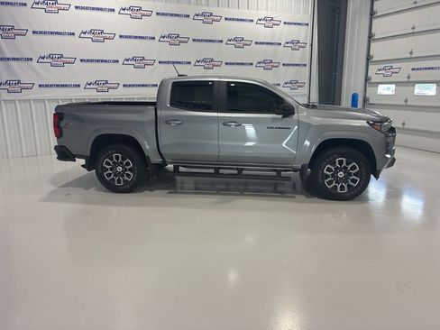 Used 2026 Chevrolet Colorado Z71 w/ Technology Package AWD/4WD image 15
