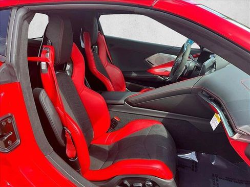Used 2021 Chevrolet Corvette Stingray Premium Cpe w/ Z51 Performance Package RWD image 9