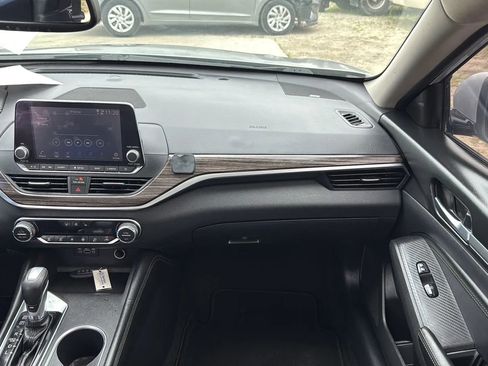 Used 2019 Nissan Altima 2.5 SL FWD image 27