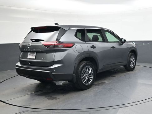 Used 2026 Nissan Rogue S image 4