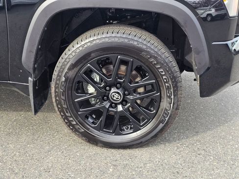 Used 2025 Toyota Tundra Limited image 9