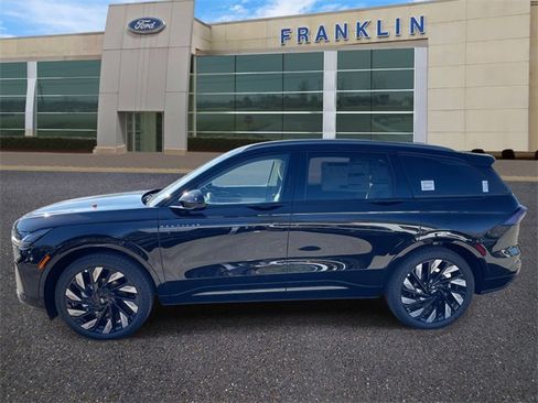 New 2026 Lincoln Nautilus Reserve w/ Jet Appearance Package image 4