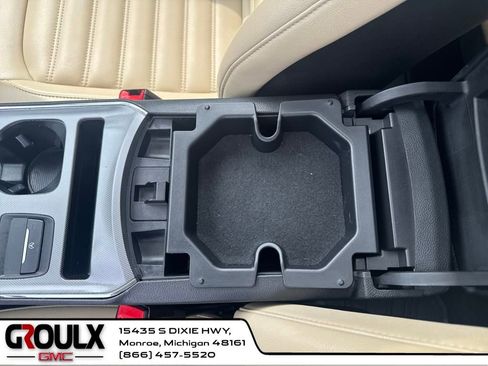 Used 2022 Ford Edge SEL w/ Convenience Package image 17