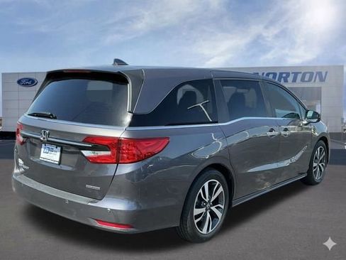 Used 2023 Honda Odyssey Touring image 4