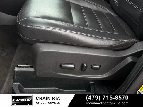 Used 2019 Ford Escape Titanium AWD/4WD image 11