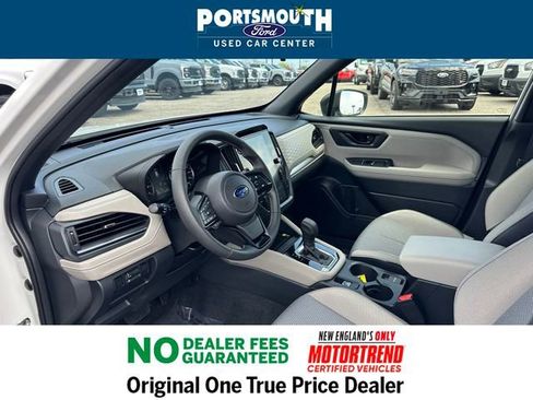 Used 2025 Subaru Forester Premium image 4