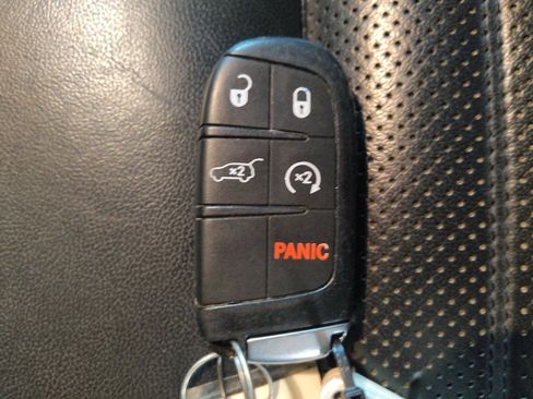 Used 2020 Jeep Grand Cherokee Limited X RWD image 32