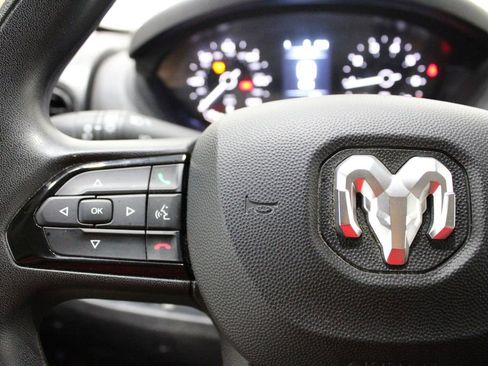 Used 2023 RAM ProMaster 2500 image 22