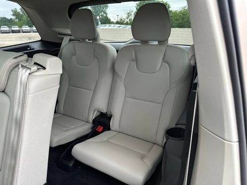 Certified 2023 Volvo XC90 B6 Plus AWD/4WD image 13