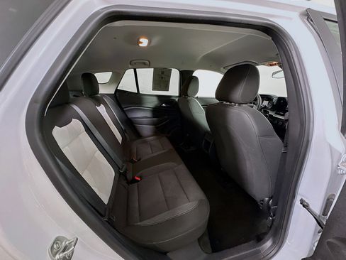 Used 2024 Chevrolet Trax LS image 29