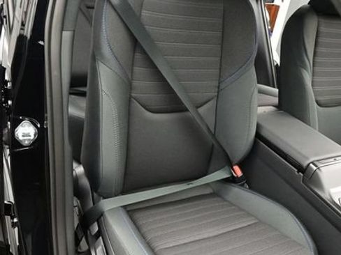 New 2026 Toyota RAV4 SE w/ Convenience Package AWD/4WD image 15