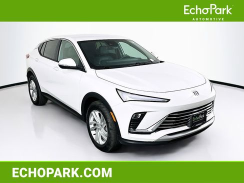 Used 2025 Buick Envista Preferred image 1