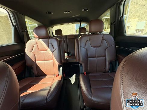 Certified 2023 Kia Telluride EX w/ EX Captain's Chair Package AWD/4WD image 6
