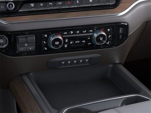 New 2026 GMC Sierra 3500 SLT w/ SLT Premium Package image 23