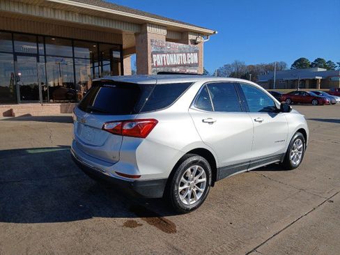 Used 2020 Chevrolet Equinox LT image 3