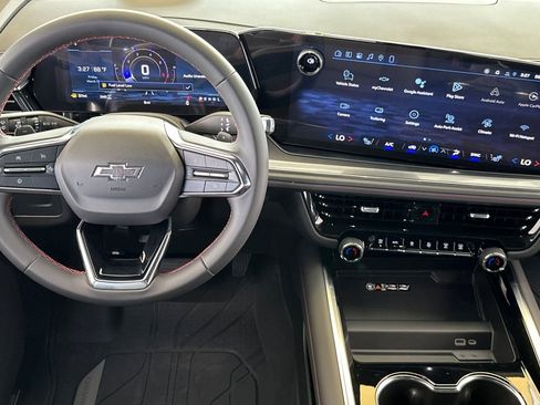 New 2026 Chevrolet Suburban RST image 16