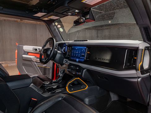 Used 2023 Ford Bronco Badlands AWD/4WD image 15
