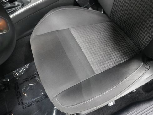 Used 2019 Dodge Challenger R/T RWD image 12