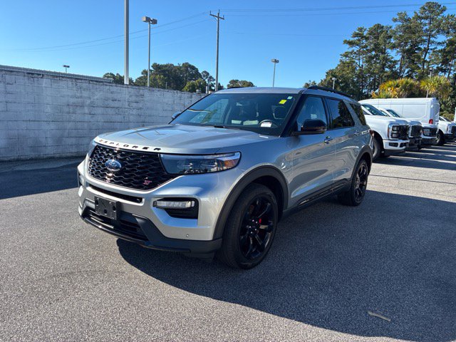 Certified 2024 Ford Explorer ST w/ Equipment Group 401A AWD/4WD image 7