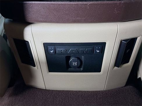 Used 2018 RAM 2500 Laramie w/ Convenience Group image 24