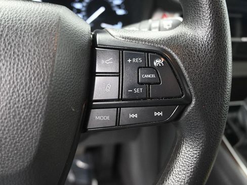 Used 2024 Toyota Sienna LE image 24