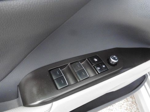 Used 2023 Toyota Camry XSE FWD image 22