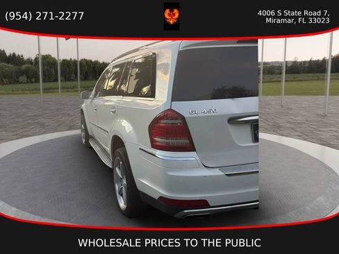 Used 2011 Mercedes-Benz GL 450 4MATIC image 5