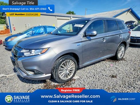 Used 2022 Mitsubishi Outlander 4WD Plug-In Hybrid image 1