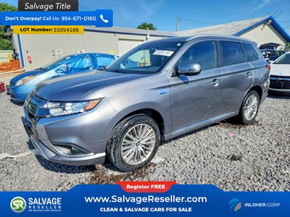 Used 2022 Mitsubishi Outlander 4WD Plug-In Hybrid