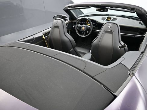 Certified 2023 Porsche 911 Carrera S RWD image 27