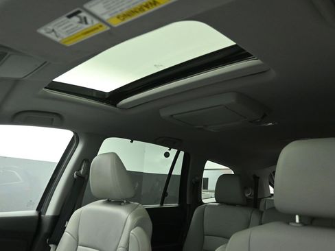 Used 2020 Honda Pilot Touring image 20