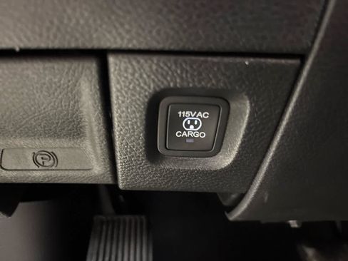 New 2026 RAM 2500 Tradesman AWD/4WD image 14