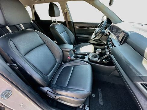 Used 2024 Kia Seltos EX AWD/4WD image 32
