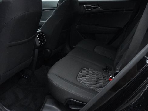 Used 2023 Kia Sportage LX image 29