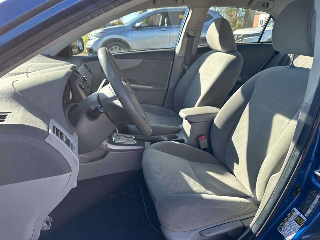Used 2010 Toyota Corolla LE w/ All Weather Guard Pkg FWD image 14