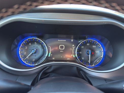 New 2026 Chrysler Voyager LX image 16