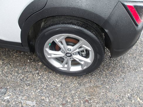 Certified 2023 Hyundai Kona SEL image 3