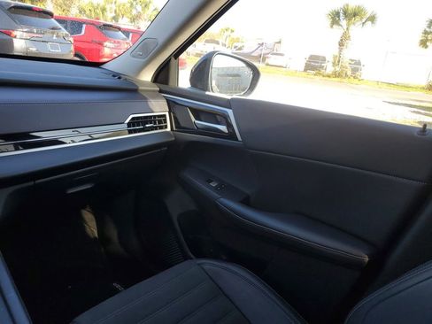 Used 2024 Mitsubishi Outlander SE Black Edition image 10