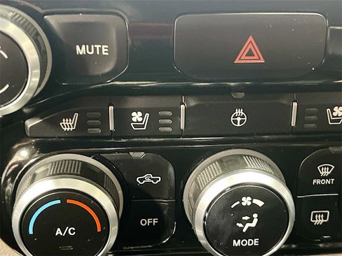 Used 2021 RAM 1500 Laramie image 21