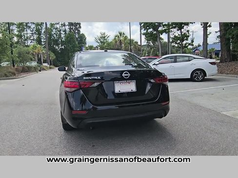 Used 2025 Nissan Sentra SV FWD image 28