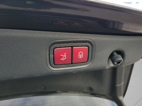 Certified 2022 Mercedes-Benz E 350 Sedan image 9