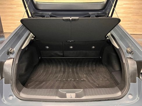 Used 2023 Toyota Prius Prime SE image 23