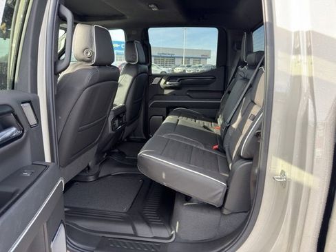 New 2026 GMC Sierra 1500 AT4X image 18