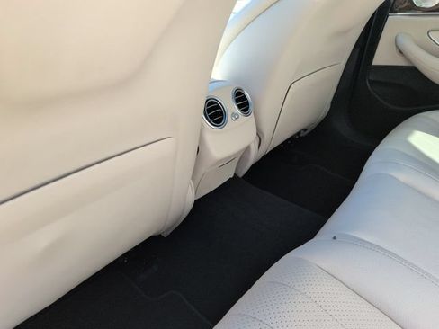 Used 2023 Mercedes-Benz E 350 4MATIC Sedan image 26