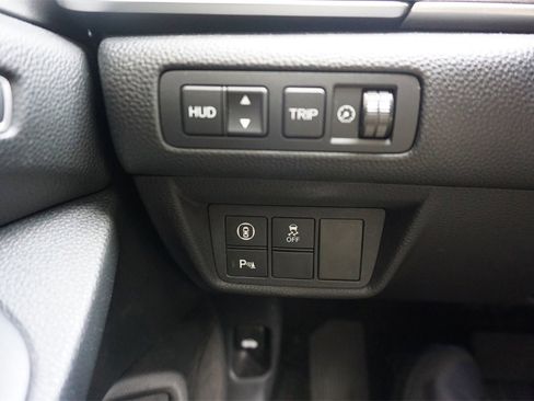 Used 2018 Honda Accord Touring image 4