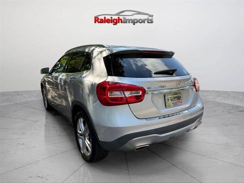 Used 2019 Mercedes-Benz GLA 250 4MATIC image 9