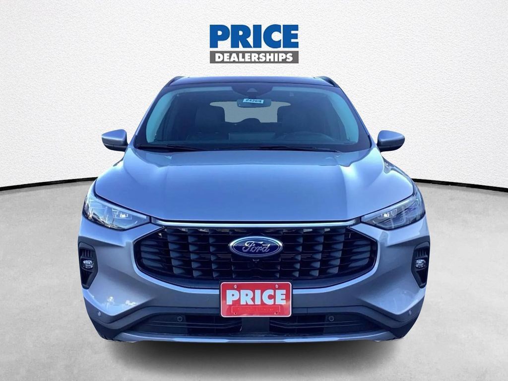 Used 2024 Ford Escape SE w/ PHEV Premium Package FWD image 2