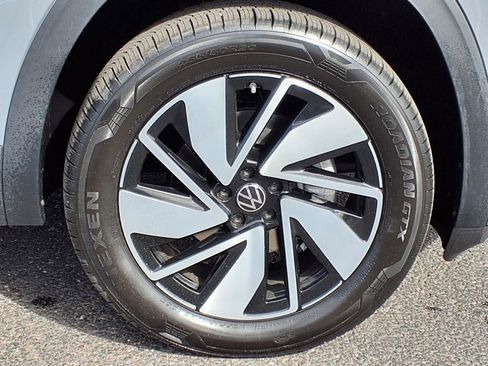 New 2026 Volkswagen Atlas SE image 7