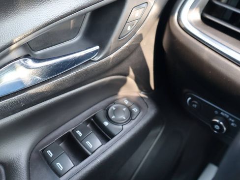 Used 2019 Chevrolet Equinox LT AWD/4WD image 19