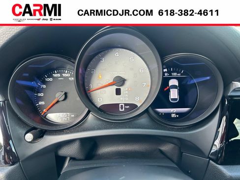 Used 2020 Porsche Macan S AWD/4WD image 23